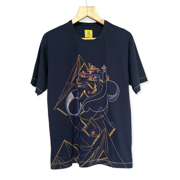 The Play Clan Men’s Stitched Embroidered Stairway Navy Graphic T-Shirt, Size XL - Picture 1 of 10